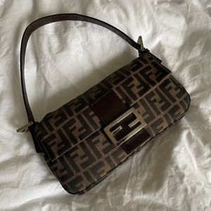 Vintage Fendi Baguette